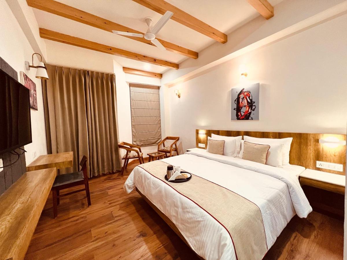 Hotel Yaato Retreat Manāli Zewnętrze zdjęcie