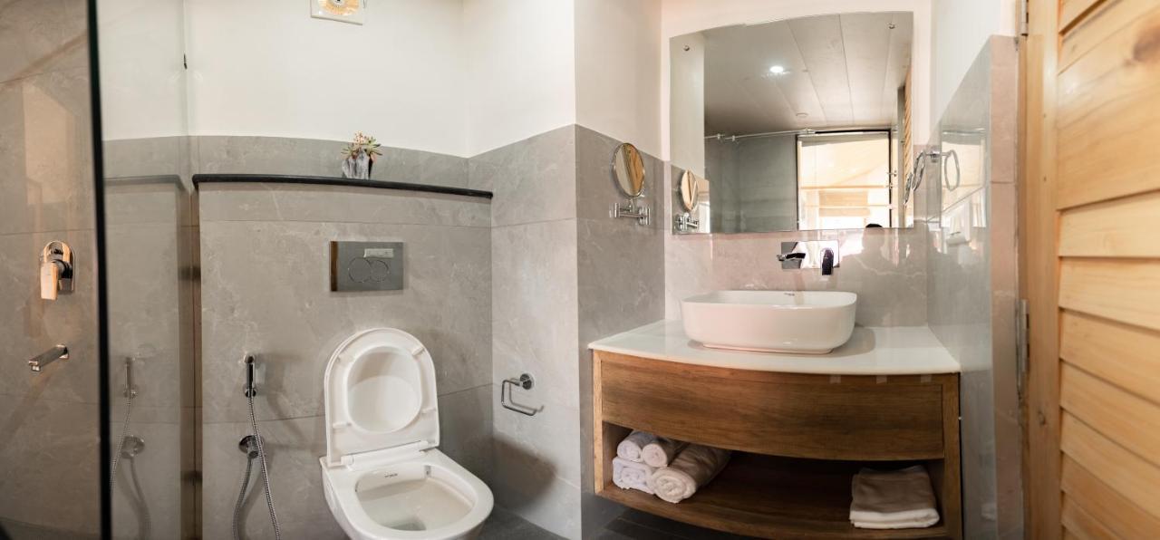 Hotel Yaato Retreat Manāli Zewnętrze zdjęcie